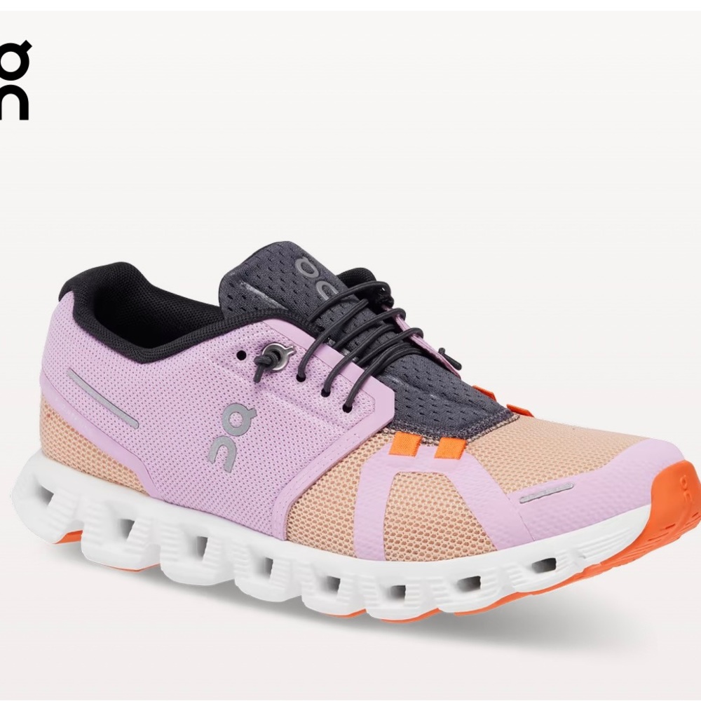 Brand new On Cloud running Cloud Push 5 Fiji/rose size 8. NWT